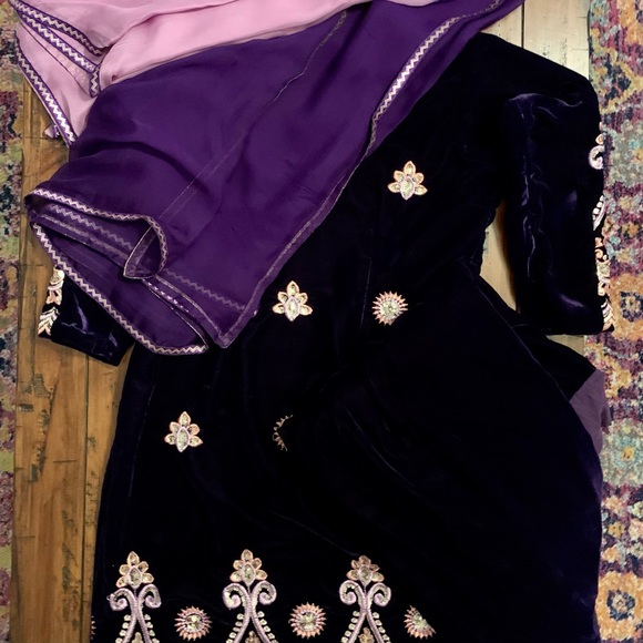 Dark Warm Purple Punjabi Suit in Velvet - Picture 2 of 2